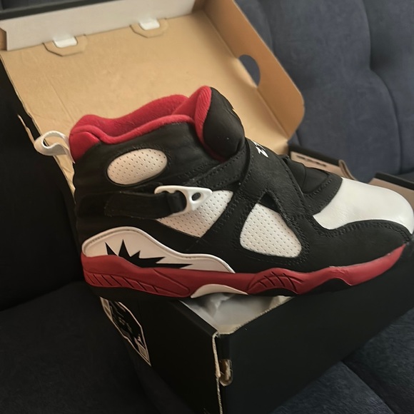 NWT Nike JORDAN 8 Retro - Picture 1 of 5